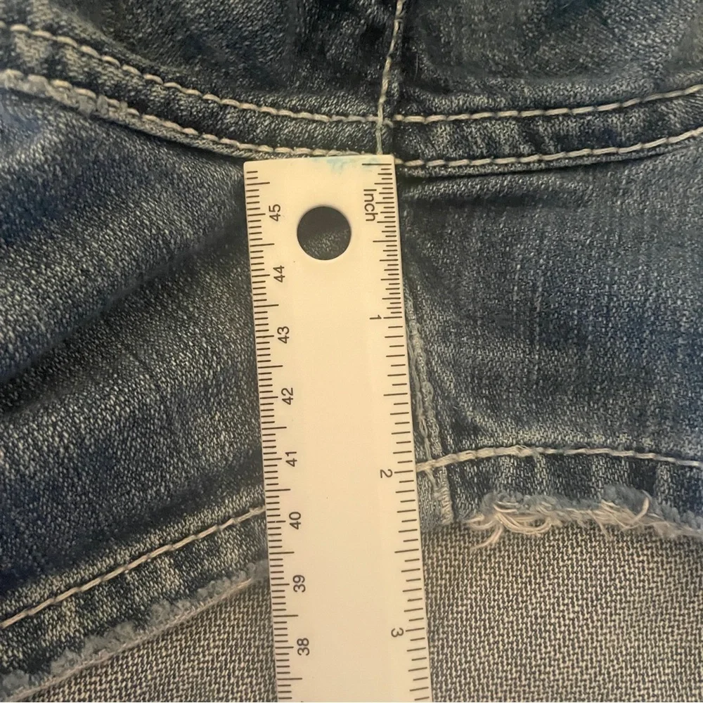 BKE Light Blue Stella Jean Shorts Low Rise Distressed Size 30 Waist - Picture 13 of 13